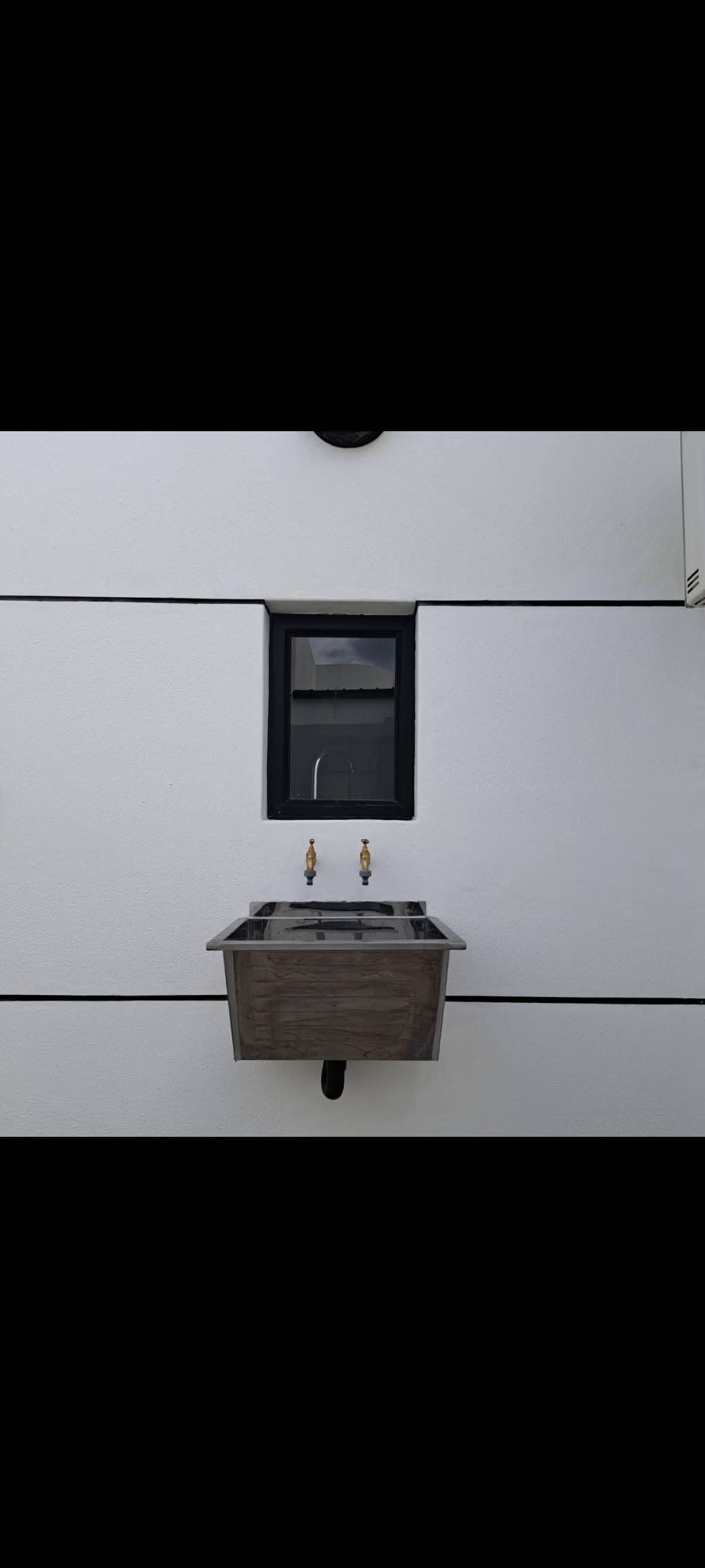 Outdoor Laundry Point